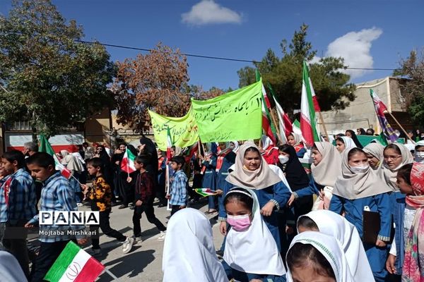 خروش مردم شهر سرچهان در راهپیمایی ۱۳ آبان