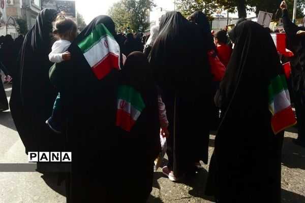 راهپیمایی ۱۳ آبان در قائمشهر