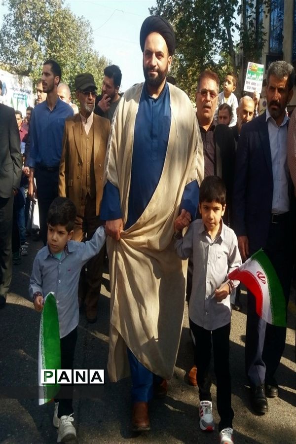 راهپیمایی ۱۳ آبان در قائمشهر