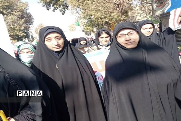 برگزاری راهپیمایی باشکوه و تاریخی ۱۳ آبان در ورامین
