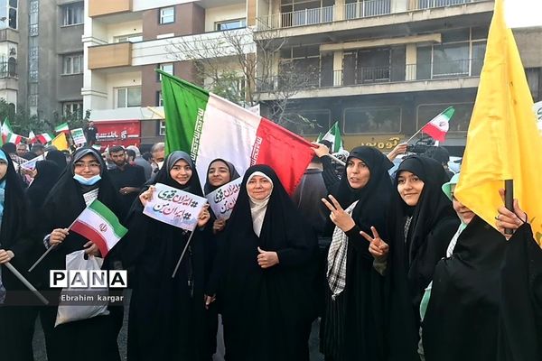 ۱۳ آبان‌ حماسه ایستادگی، مقاومت و استکبارستیزی