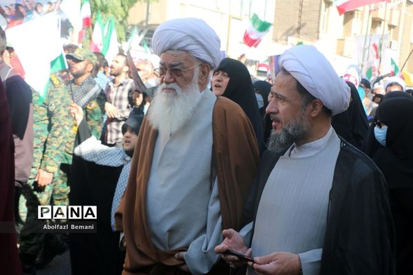 مراسم راهپیمایی 13 آبان در قم -2