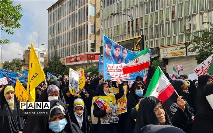 راهپیمایی باشکوه ۱۳ آبان در آباده