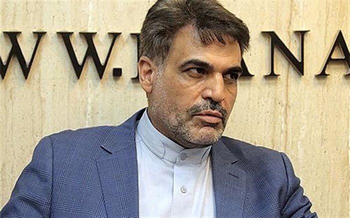 نوجوانان نباید در فضای سنگین رسانه‌ای که علیه کشور حاکم است، آسیب ببینند