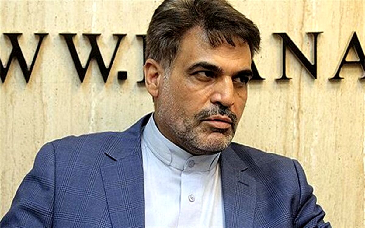 نوجوانان نباید در فضای سنگین رسانه‌ای که علیه کشور حاکم است، آسیب ببینند