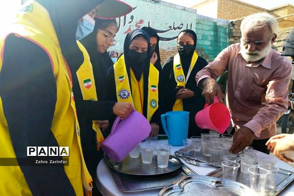 راهپیمایی 13 آبان در سعدآباد