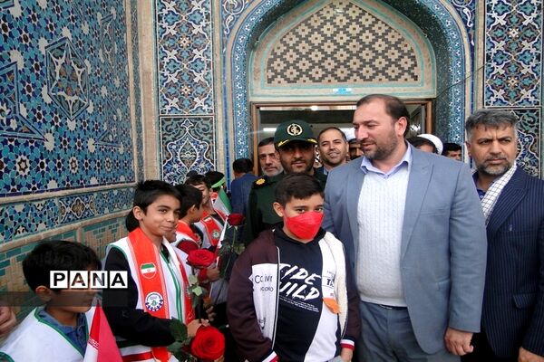راهپیمایی 13 آبا‌ن در شهرستان ورزنه