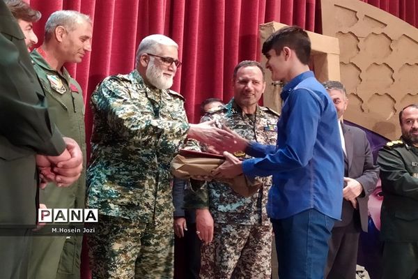 یادواره یک‌هزار شهید دانش‌آموز و فرهنگی درقم