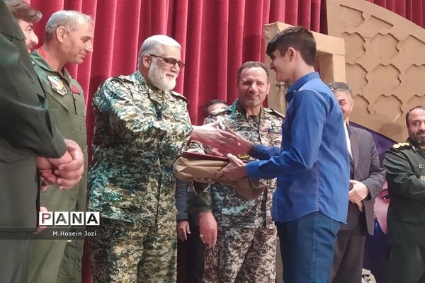 یادواره یک‌هزار شهید دانش‌آموز و فرهنگی درقم