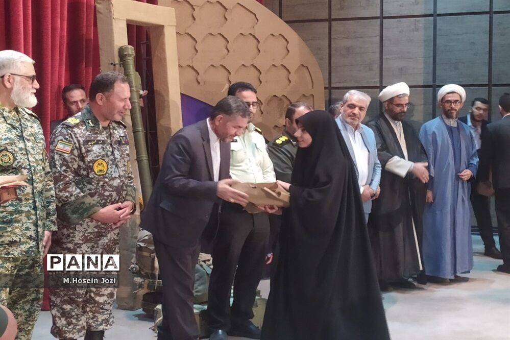 یادواره یک‌هزار شهید دانش‌آموز و فرهنگی درقم