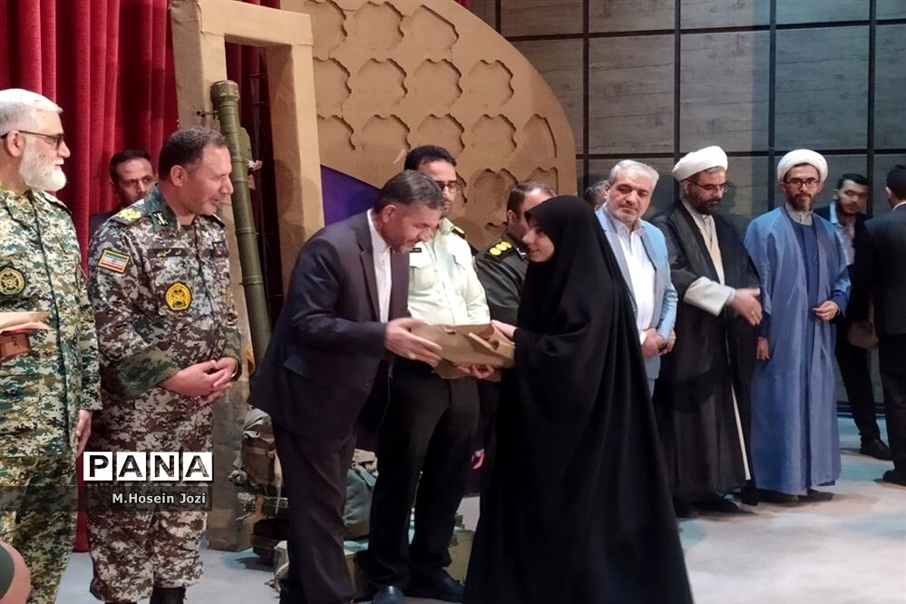 یادواره یک‌هزار شهید دانش‌آموز و فرهنگی درقم