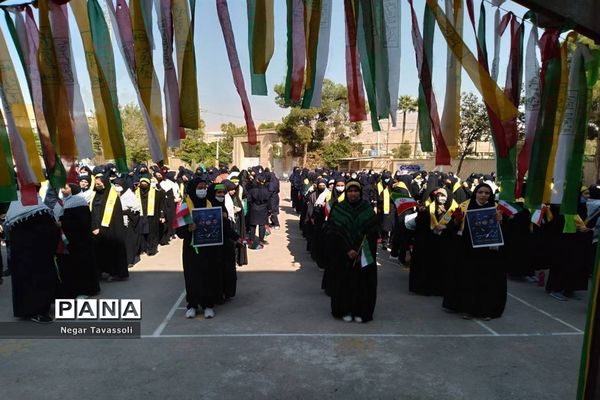 ویژه برنامه «رفیق شهیدم» در آموزشگاه شاهد شیراز