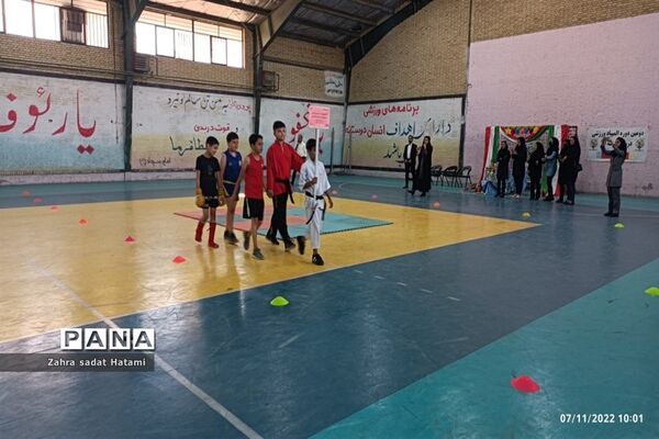 افتتاحیه المپیاد ورزشی درون مدرسه‌ای در پاکدشت