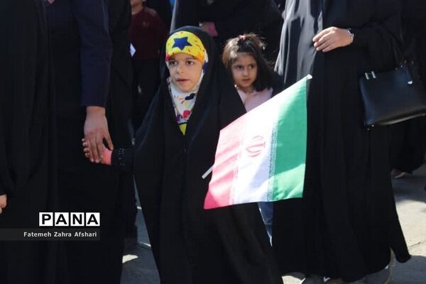 راهپیمایی یوم‌الله ۱۳ آبان در سمنان