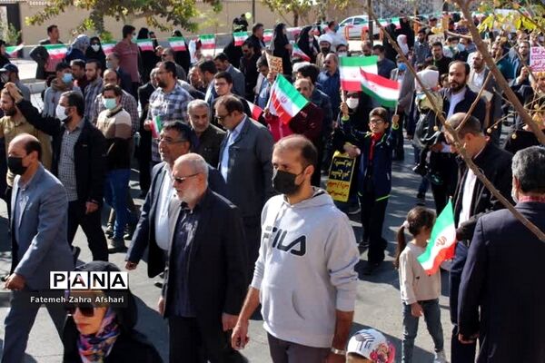 راهپیمایی یوم‌الله ۱۳ آبان در سمنان