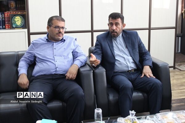نشست مسئولان بانک تجارت با مدیرکل آموزش و پرورش استان بوشهر