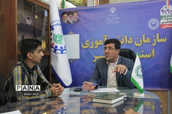 جلسه نمایندگان مجلس دانش‌آموزی استان بوشهر با مدیر سازمان دانش‌آموزی