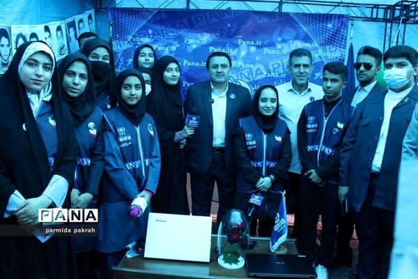 حضور پُرشور دانش‌آموز خبرنگاران کرمانشاهی در 13 آبان