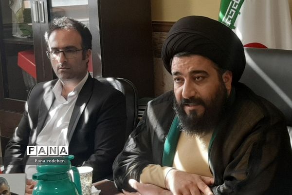 برگزاری جلسات کیفیت‌بخشی تربیتی مدیران مدارس در رودهن