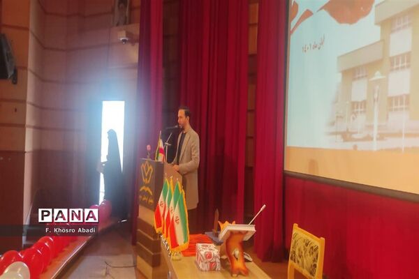 تقدیر از برگزیدگان جشنواره ایران قوی و قداست پرچم