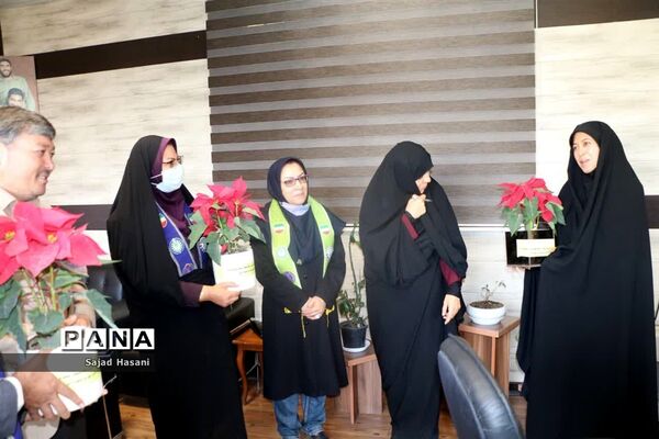 تجلیل از مسئولان سازمان دانش‌آموزی به‌مناسبت هفته بسیج