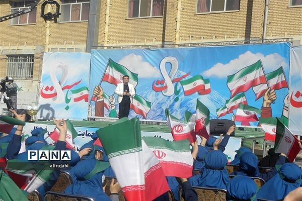 برنامه تلویزیونی «پرچم بالاست» در منطقه کهریزک