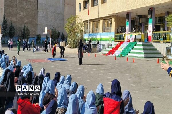 افتتاحیه المپیاد ورزشی درون‌مدرسه‌ای در دبیرستان دخترانه شایستگان