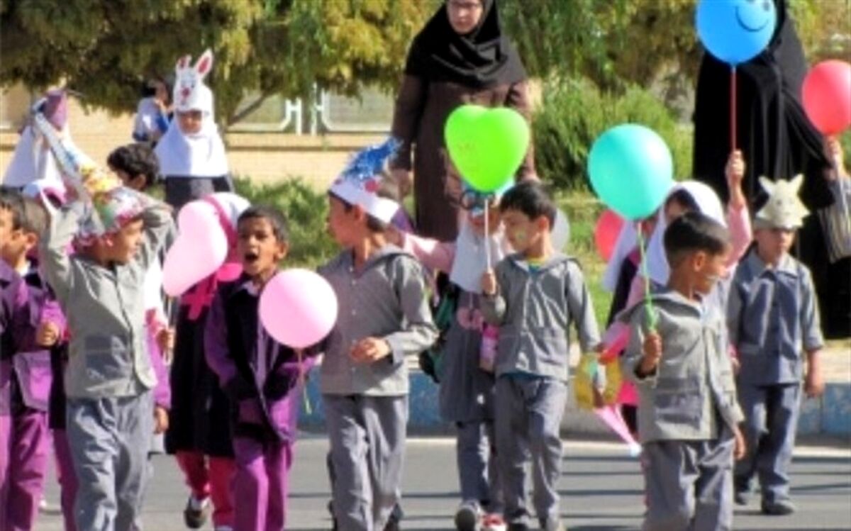 پیشوایان عصمت و پاکی، قرن‌ها پیش  بهترین راه و روش تربیت کودک را نشان داده‌اند