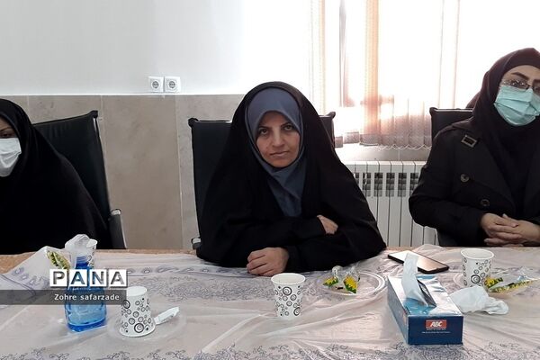نشست تربیتی و هم‌اندیشی معاونان و مربیان پرورشی مدارس در رودهن
