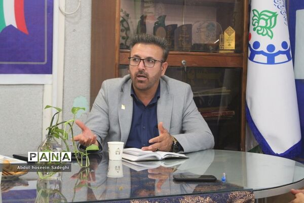 جلسه هم‌اندیشی سازمان دانش‌آموزی‌‌ استان بوشهر و اداره مشارکت‌ها و مدارس غیر‌دولتی