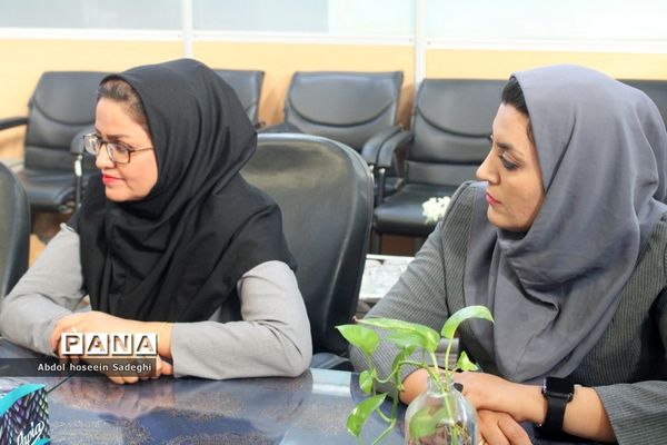 جلسه هم‌اندیشی سازمان دانش‌آموزی‌‌ استان بوشهر و اداره مشارکت‌ها و مدارس غیر‌دولتی