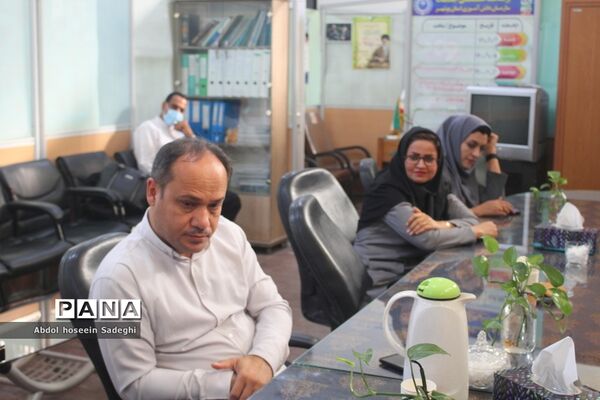 جلسه هم‌اندیشی سازمان دانش‌آموزی‌‌ استان بوشهر و اداره مشارکت‌ها و مدارس غیر‌دولتی