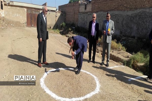 آیین کلنگ‌زنی دبستان سه کلاسه در البوجلال شمالی سوسنگرد