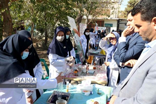 مسابقات آزمایشگاهی در پژوهش‌سرای بصیرت ناحیه دو شهرری