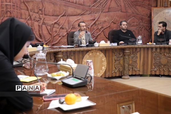 ششمین نشست خبری روح‌‌الله رشیدی