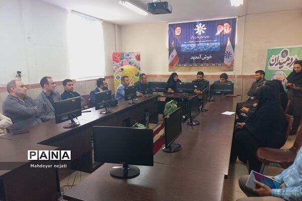 برگزاری شورای اندیشه‌ورز بسیج فرهنگیان در رودهن