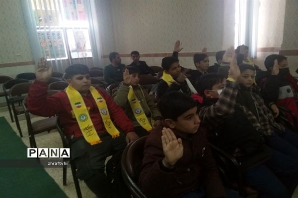 کار گاه توانمند‌سازی دانش‌آموزان پیشتاز