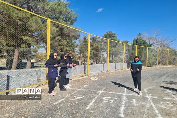 دومیدانی دختران آموزشگاه متوسطه شهرستان اقلید