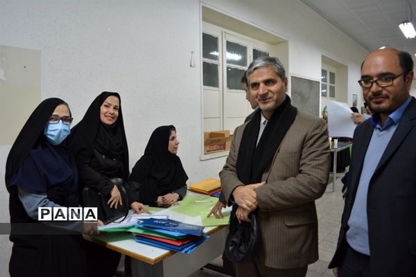 اولین همایش بررسی تغییرات کنکور و تاثیرات در آموزش متوسطه