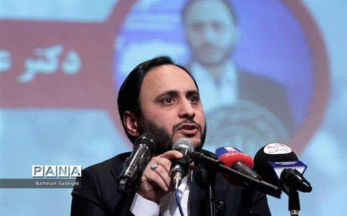 برای داشتن ایرانی قدرتمند باید به همه رویکردها توجه کرد