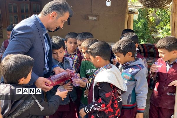 طرح روستا گردی دانش‌آموزان در ابرکوه