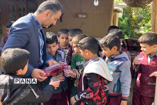 طرح روستا گردی دانش‌آموزان در ابرکوه
