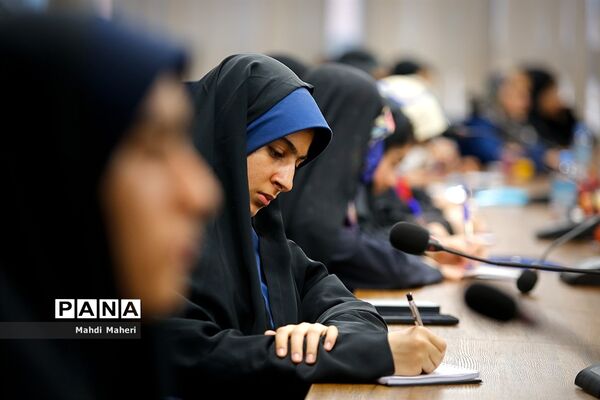 کارگاه روایتگری اردوهای دانش‌آموزی راهیان پیشرفت ایران اسلامی