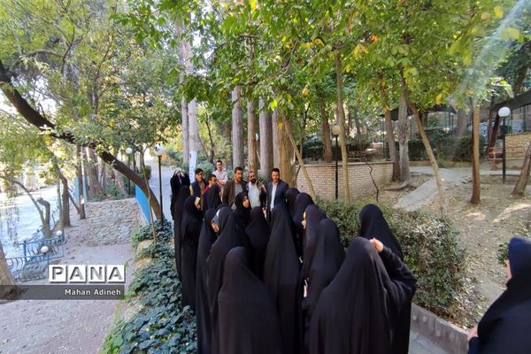 نشست صمیمی و اردوی تفریحی و تربیتی فرماندهان واحدهای بسیج دانش‌آموزی شهرستان رباط‌کریم و پرند در اردوگاه شهید‌باهنر