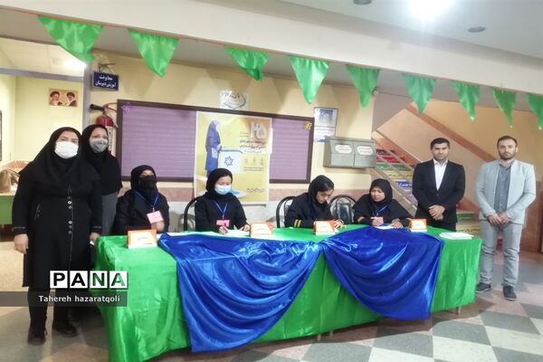 برگزاری انتخابات شورای دانش‌آموزی در دبیرستان نبوت صفادشت