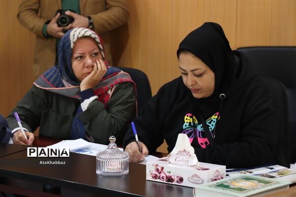 نشست خبری رئیس موسسه تحقیقات واکسن و سرم سازی رازی شعبه شمالغرب کشور در مرند