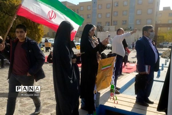 جش پرواز بادبادک‌ها در قم