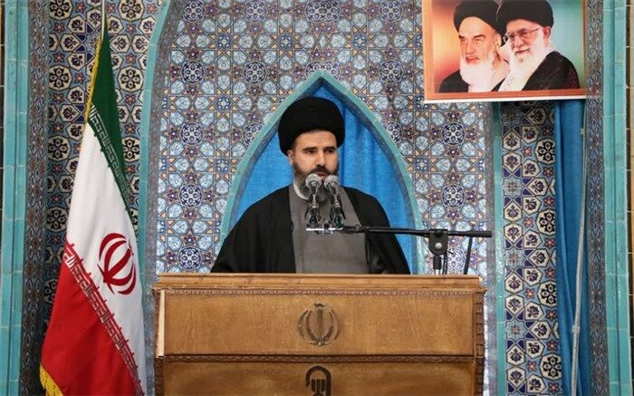 راه‌حل هر مشکلی  تغییر سیاسی نیست