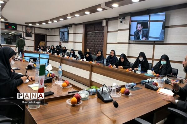 حضور منتخبان سازمان دانش‌آموزی قم در اردوی راهیان پیشرفت-1