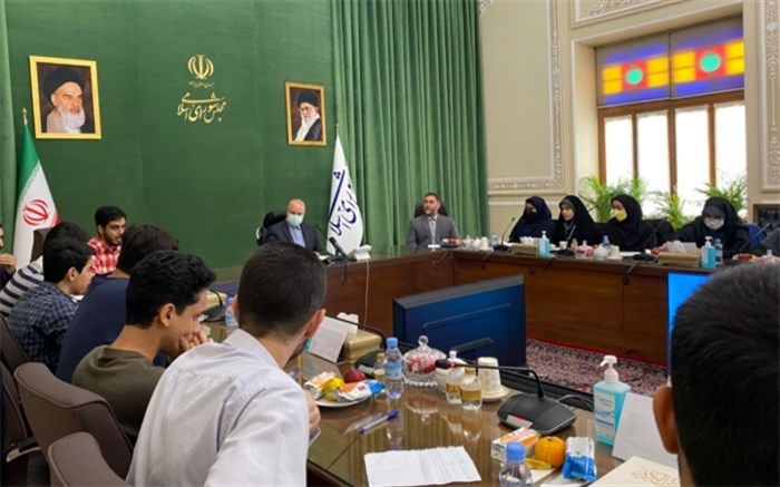 آغاز دومین نشست ‌قالیباف با دانش‌آموزان استعدادهای درخشان